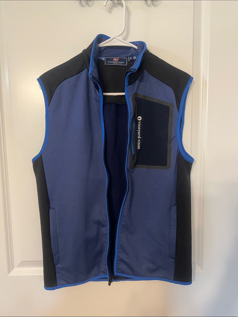 Vineyard Vines Navy & Black Softshell Vest